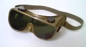 protective goggles for welders